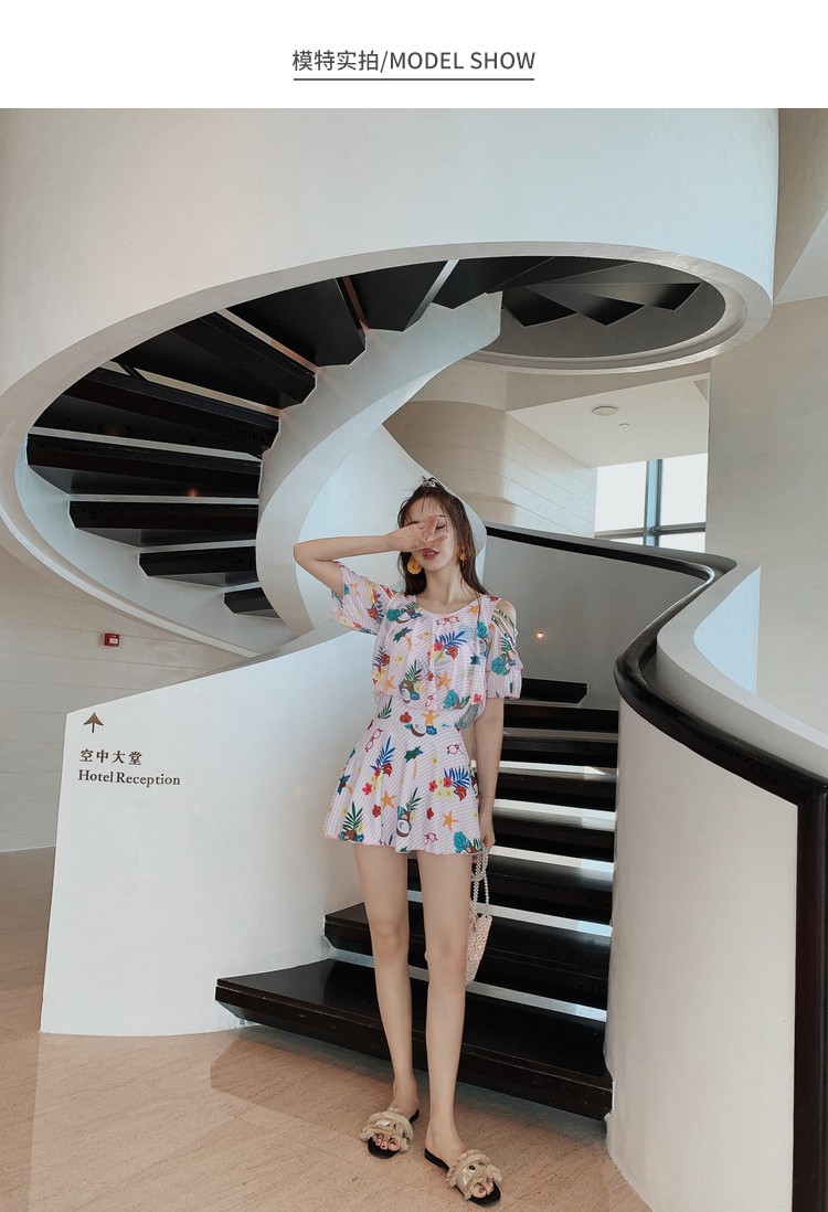 Áo tắm nữ bảo thủ che bụng thon gọn ngực nhỏ gợi cảm tụ tập váy sinh viên Hàn Quốc nhỏ xinh áo tắm một mảnh - Bộ đồ bơi One Piece đồ bơi 1 mảnh dáng váy