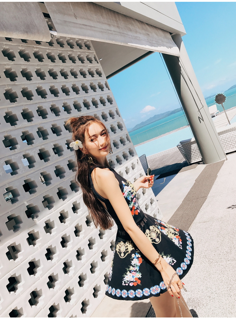 Áo tắm đen che bụng nữ mỏng manh bảo thủ Xiêm 2018 mới áo tắm retro gợi cảm quyến rũ bơi lội suối nước nóng - Bộ đồ bơi One Piece áo bơi 1 mảnh