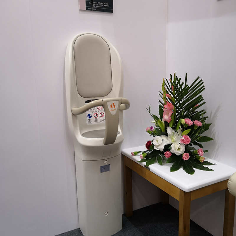 Luxury Kanberg Combi Toilet Child Safety Seat Mother and Child Bar Bay Bay Bay Bay Bay Bay Bay Bay Bar BK-F72