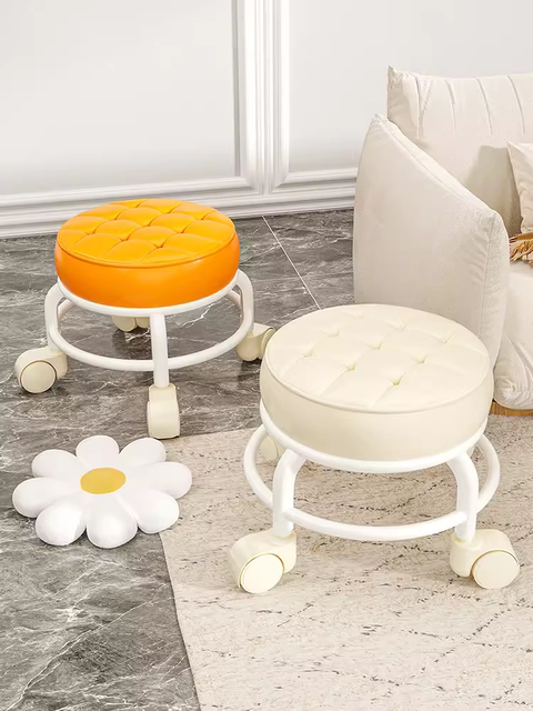 Swivel Caster Small Stool for Home Use, Small Bench with Wheels, Low Stool for Living Room, Shoe-Changing Stool, Mobile Sitting Stool, Plastic Chair