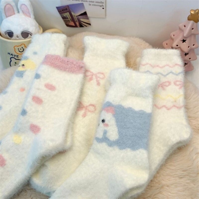 Girl Student Lolita Style Stacked Socks, Autumn and Winter Pink Cartoon Home Socks, Thickened, Warm, Sweet, and Thermal Socks Girl Student Lolita Style Stacked Socks, Autumn and Winter Pink Cartoon Home Socks, Thickened, Warm, Sweet, and Thermal Socks