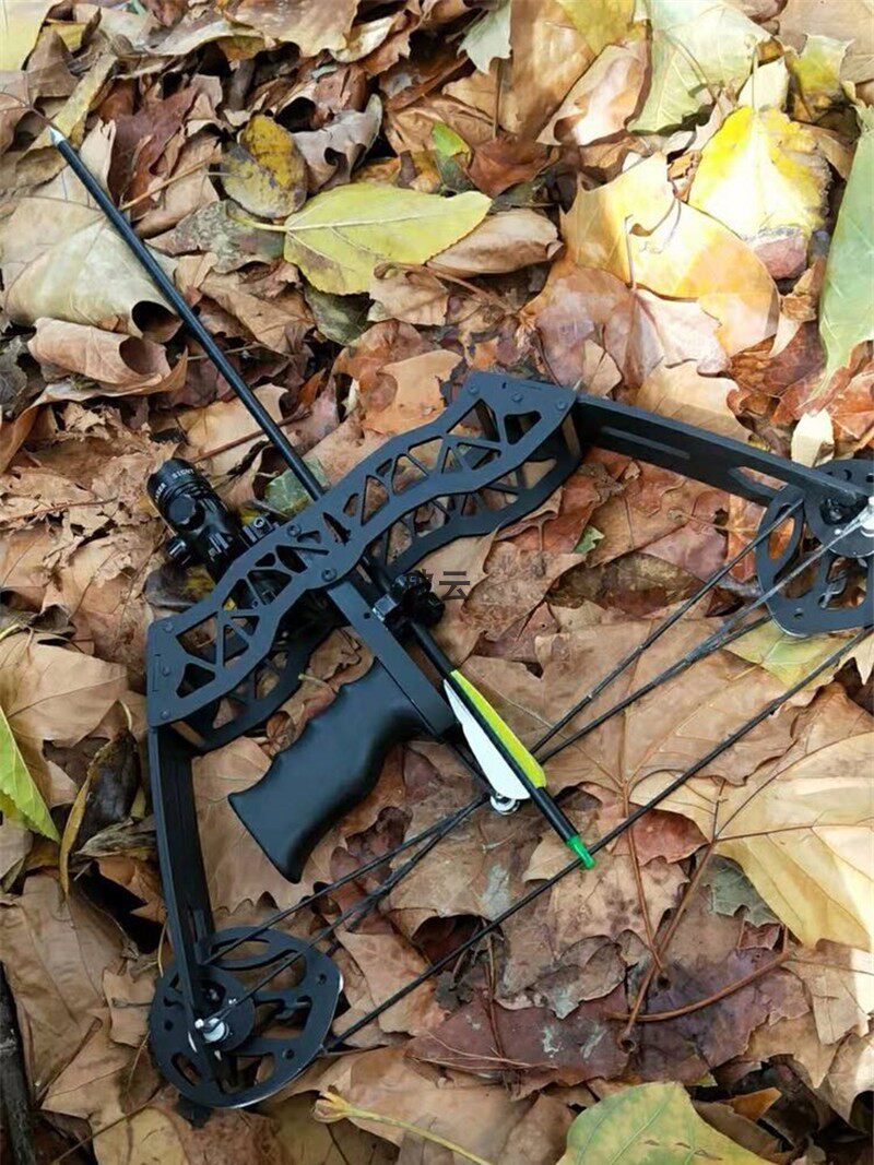 Cloud-breaking composite bow small composite bow mini composite bow triangle composite bow bow and arrow composite bow and arrow pulley bow