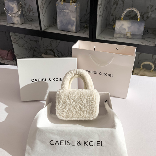 CAEISL/KCIEL women's bag niche lamb plush small square bag women's 2022 new autumn and winter hand furry bag