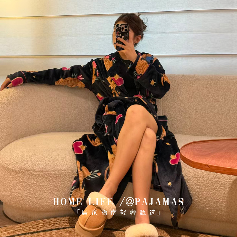 American Niche Trendy Brand Original Magic Tiger Recycled Eco-Friendly Coral Fleece Long Robe Bathrobe Sleepwear Women's Loungewear