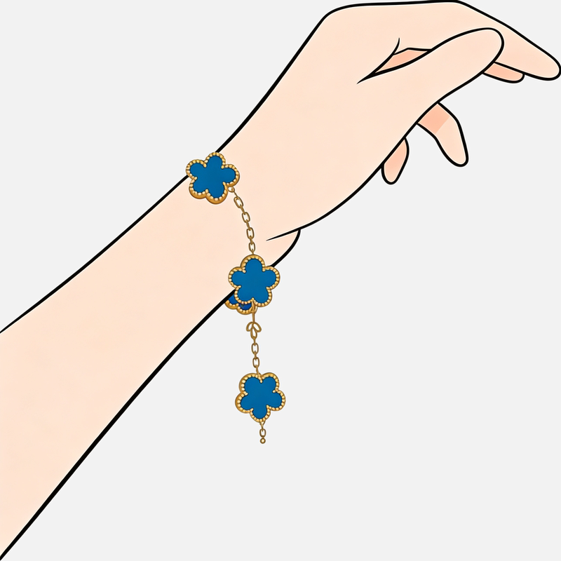 Four-Leaf Clover Laser-Cut Panda Red Agate Bracelet for Women, Light Luxury Niche Design, High-End Exquisite Gift for Best Friends Four-Leaf Clover Laser-Cut Panda Red Agate Bracelet for Women, Light Luxury Niche Design, High-End Exquisite Gift for Best Friends