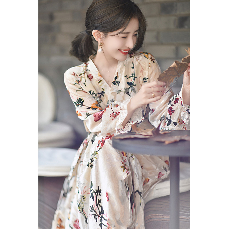 2022 early spring new high-end long skirt French light luxury small fragrance floral dress women's autumn and winter