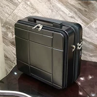 Гладкий крутой черный