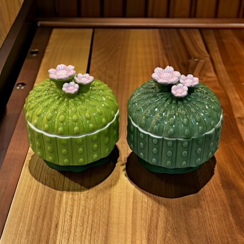 Nordic Style Modern Home Creative Decorations Ceramic Cactus Homestay Ornaments High-Temperature Ceramic Cactus Balls