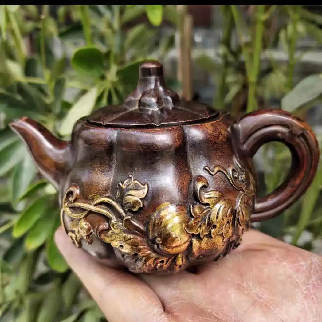 古董铜器收藏大清乾隆年制纯铜鎏金功夫酒壶