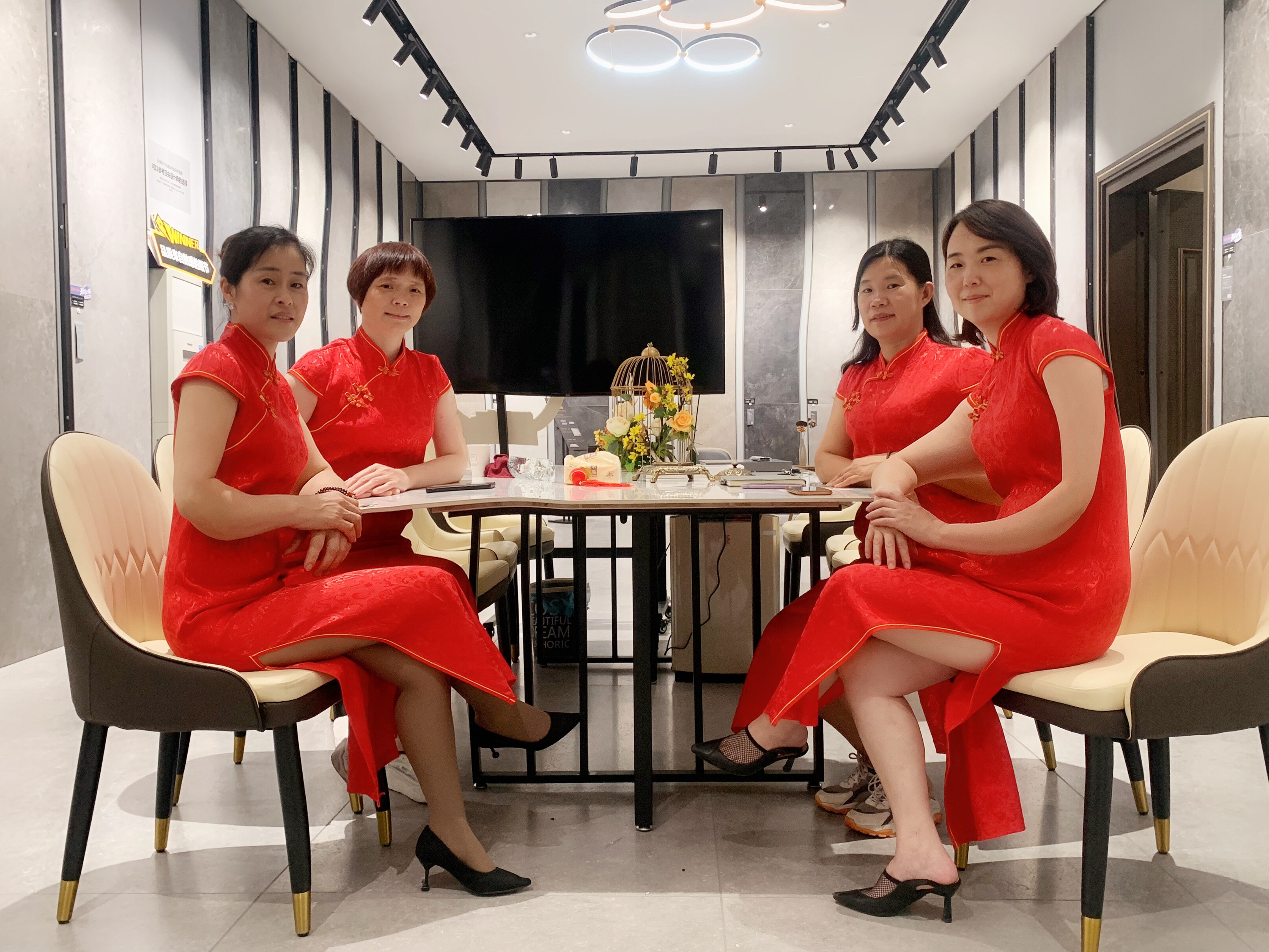 Long flag robes long skirt short sleeves Long sleeves Retro-tight flap-Taobao