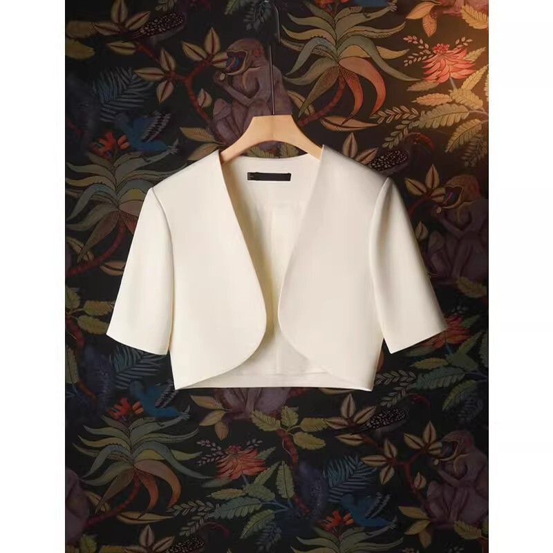 Short Sleeveless Shawl Jacket for Women, Collarless Blazer Cover-Up for Summer, Paired with a Slip Dress, Cardigan