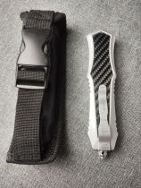 Introduction to Zinc Alloy Micro Technology Straight Jump Carbon Fiber Handle EDC Handle Play Outdoor Multi-Function Tool Scabbard