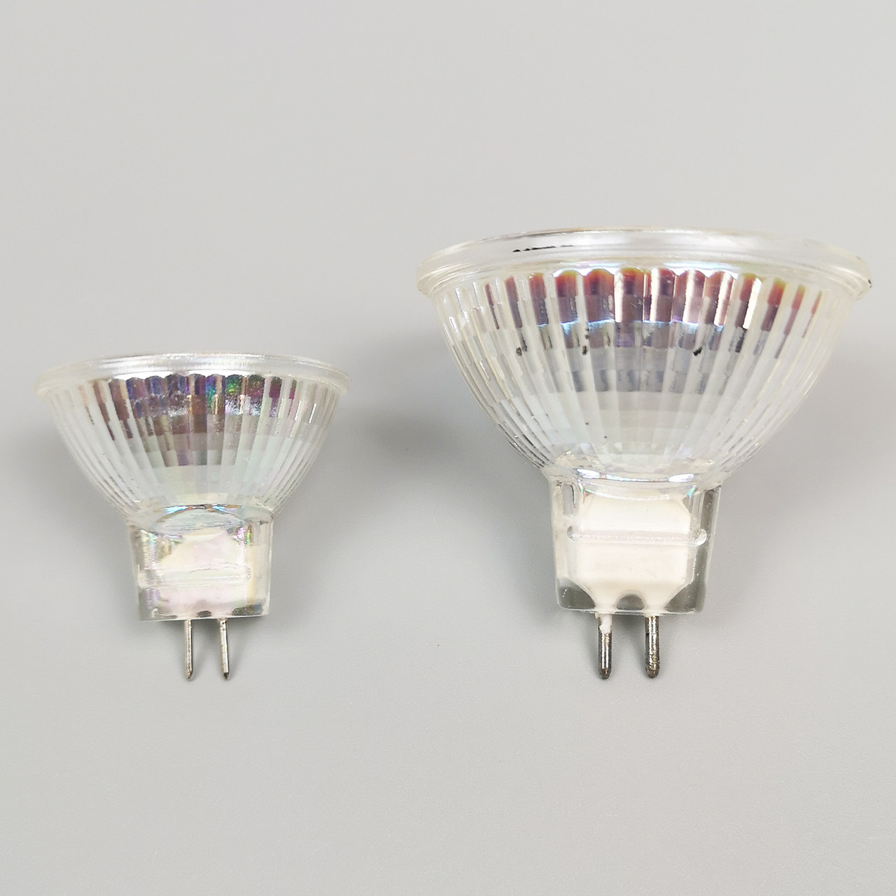 Halogen 12V light cup MR11 MR16 20W 35W 50W 50W halogen tungsten lamp pin spotlight big cup small cup