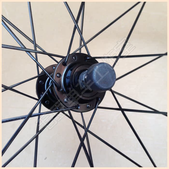 Roues de vélo cyclisme sur route - Ref 2366949 Image 28