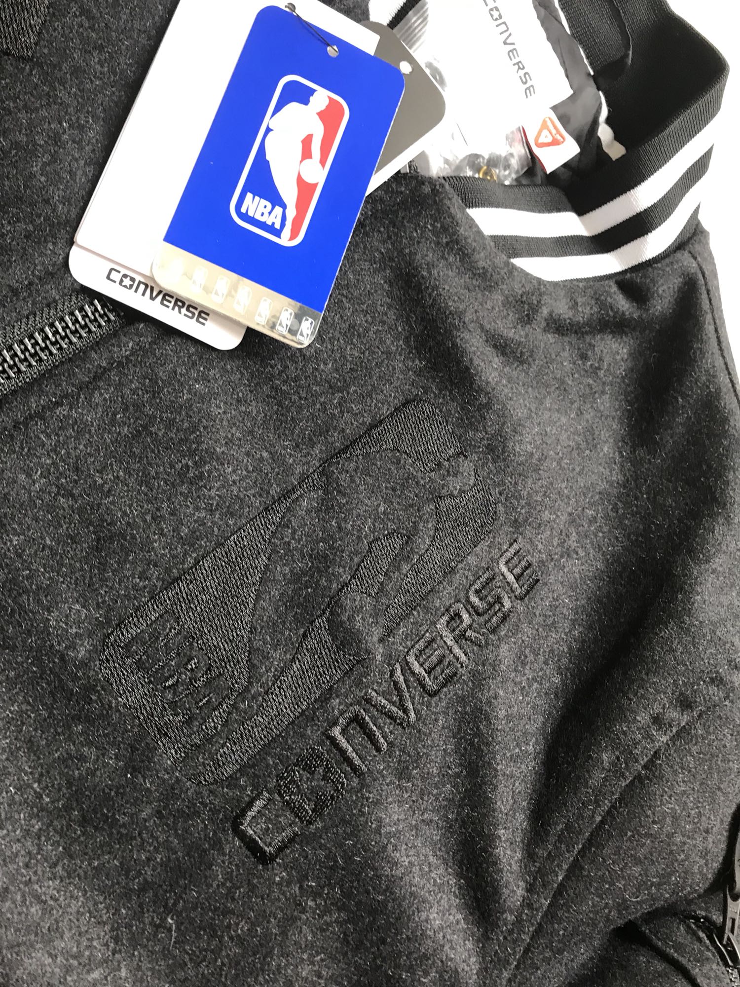 Spot NBA tên chung Đồng phục phi công bóng chày mùa đông nam áo khoác len ấm 10006793-A01 - Áo khoác thể thao / áo khoác áo phao thể thao nam