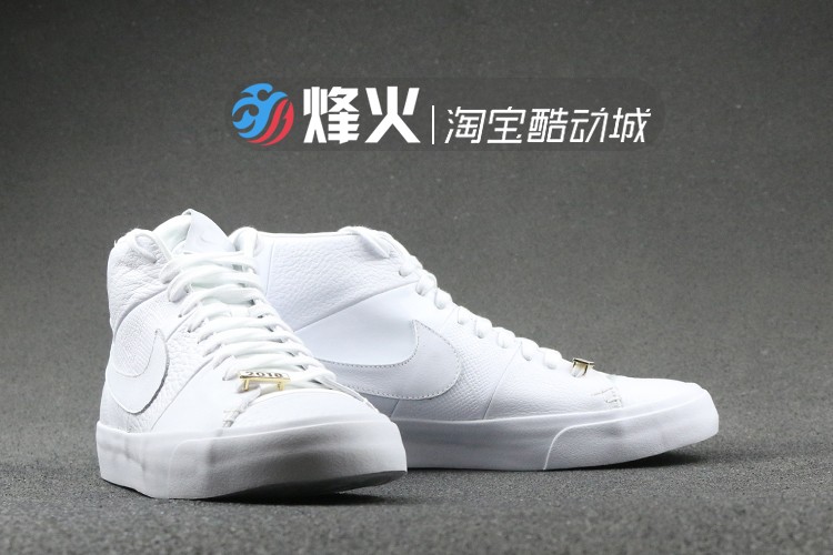 Campfire Sports Nike Blazer Royal QS Giày thông thường hợp thời trang AR8830-100 - Dép / giày thường giày the thao nữ hàng hiệu