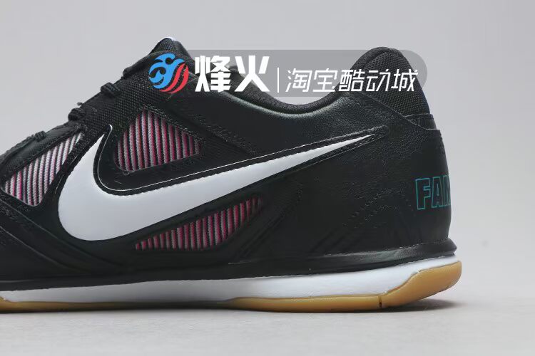 Giày bóng đá chung Bonfire Supreme x Nike SB Gato AR9821-001 116 400 - Giày bóng đá top giày sneaker nam