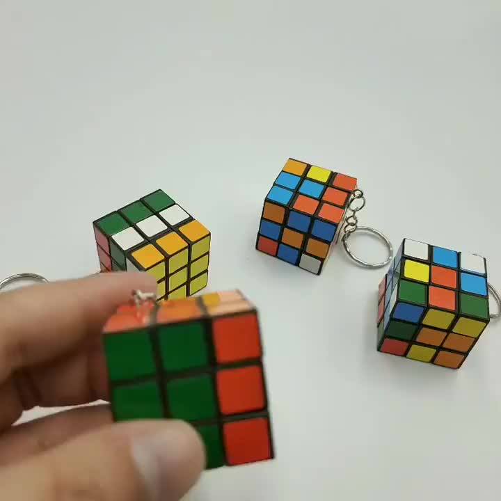 3 5cm Rotating Rubik S Cube Keychain 