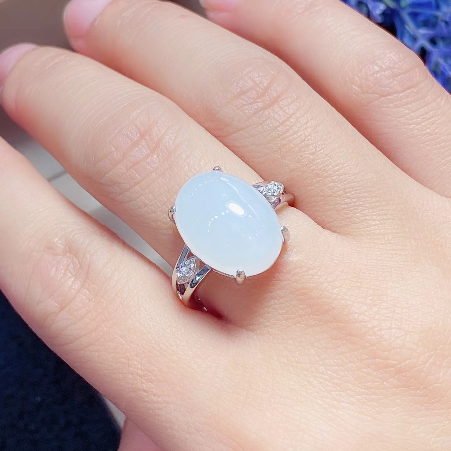 和田玉双圈+戒指（已被预订） 和田玉18k金碧玉猫眼钻石戒指（4.4g） – 厚德载玉