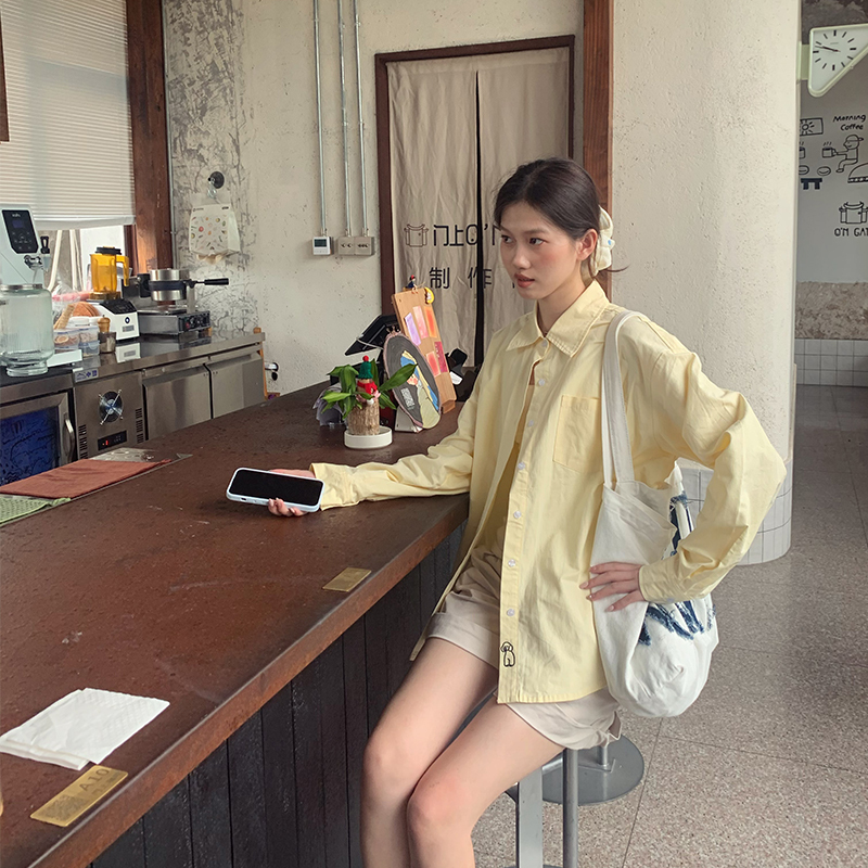 Omixed Korean Style Loose Long-Sleeved Shirt for Women, Spring and Autumn, Light Yellow Textured Design, Embroidered Puppy Dopamine Shirt Omixed Korean Style Loose Long-Sleeved Shirt for Women, Spring and Autumn, Light Yellow Textured Design, Embroidered Puppy Dopamine Shirt
