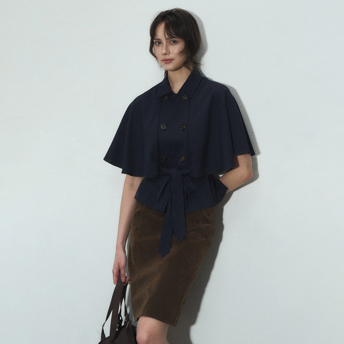 Fumisme's "Urban Time Difference" Retro-Design Cape-Style Coat with Double-Breasted Buttons: Elegant Navy Blue Top