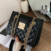 Hong Kong leather fonck2022 new trendy high-end texture niche messenger bag this years popular chain bag women