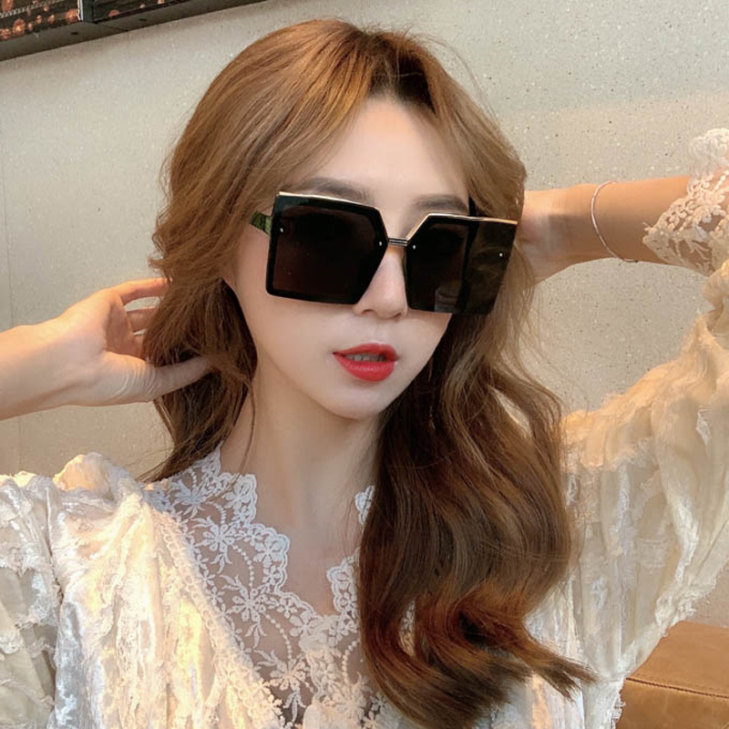 Hong Kong Mega-Framed Sunglasses Female Xia Han Version Tide Fashion Polarized Sun Glasses Anti UV Sun Protection Big Face Slim