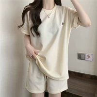 Абрикосовый