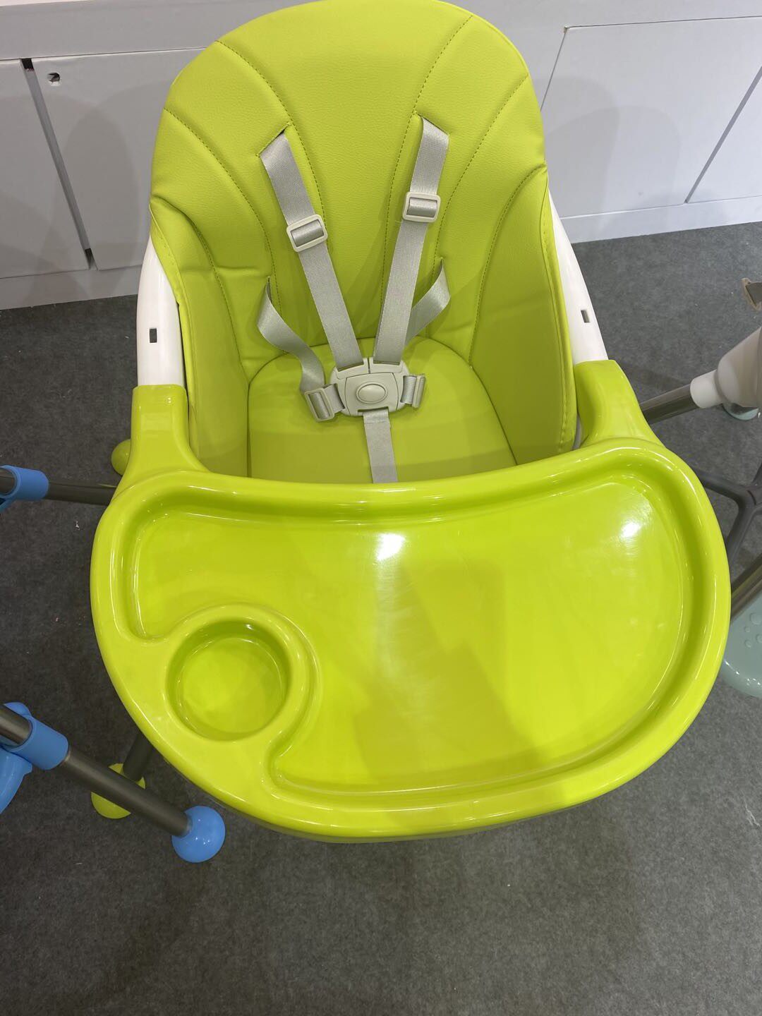 Baby 0-1-2-3-4-5 years old safe eating dining chair learning to sit table and chair multi-functional household thickened plastic chair