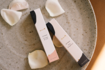 * SMALL FOREST * Australia ena natural plant essential oil deep nourishing and moisturizing edible level moisturizing lipstick 12ml