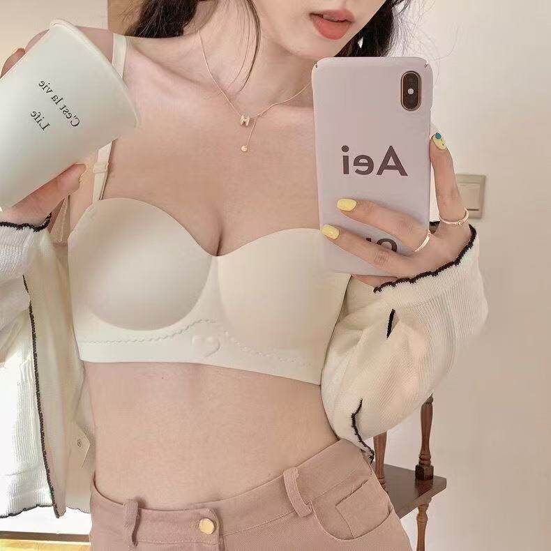 贴身衣物试衣间bra