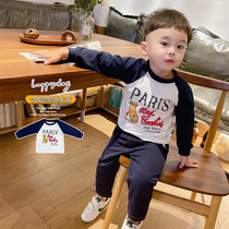 2022 Chunqiu small and small children pure cotton printed trend online red T-shirt male and female baby round neck jacket 100 lap clothes