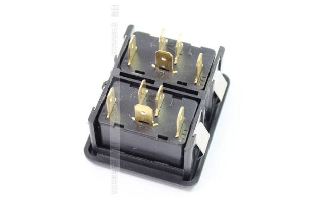 Đôi kính nâng lên sửa đổi nút chuyển đổi phổ quát xe mini van cửa điện và phụ tùng cửa sổ - Âm thanh xe hơi / Xe điện tử loa ô tô cao cấp