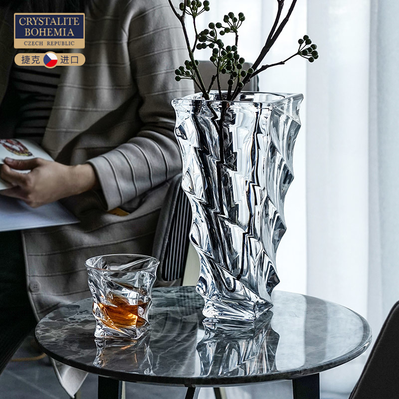 Czech Imports Crystal Vases Glass Transparent Nordic Minima Light Lavish Floral Flower Arrangement Ideas Dinning Room Table