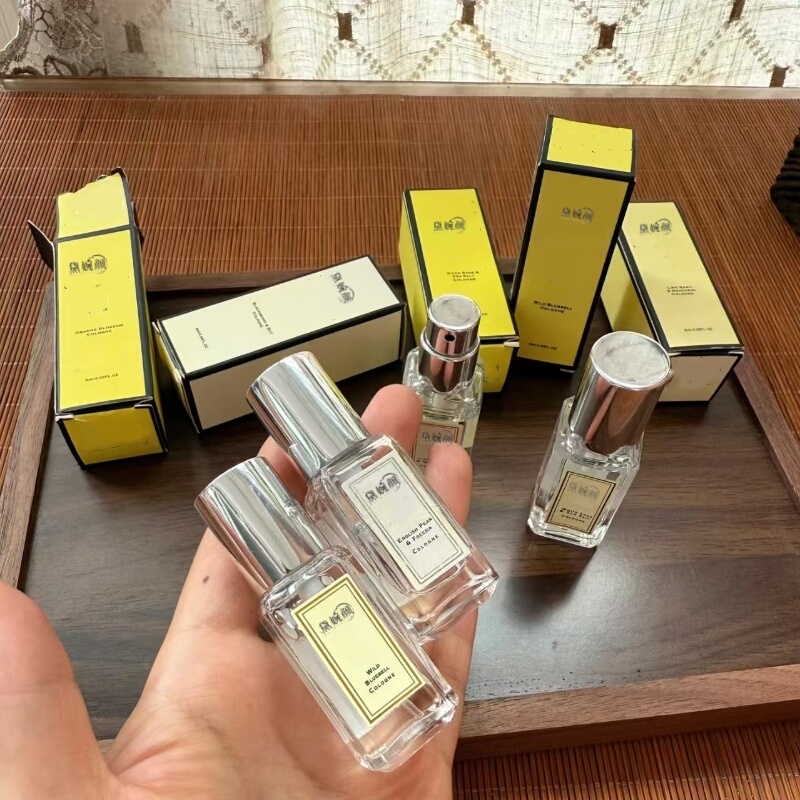 Q Version Blackberry and Laurel Bluebell Sage English Pear Lime Basil Orange Blossom Authentic Perfume Sample