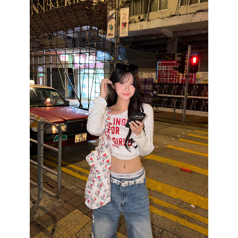 R1Dge American-Style Letter Print Asymmetrical Neck Long-Sleeve T-Shirt for Women, Slimming, Versatile, Cropped, Breathable Top R1Dge American-Style Letter Print Asymmetrical Neck Long-Sleeve T-Shirt for Women, Slimming, Versatile, Cropped, Breathable Top