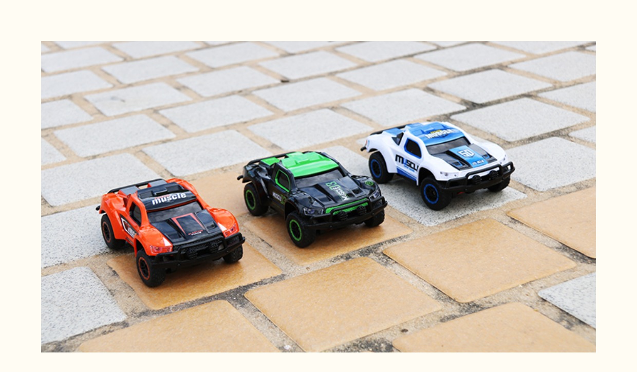 Mini điều khiển từ xa xe tốc độ cao thẻ ngắn bốn bánh đua xe nhỏ leo núi off-road sạc đồ chơi trẻ em xe trẻ em đồ chơi cho bé gái