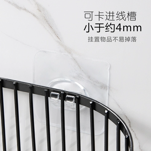 Дональд без товарного резинового крючка.