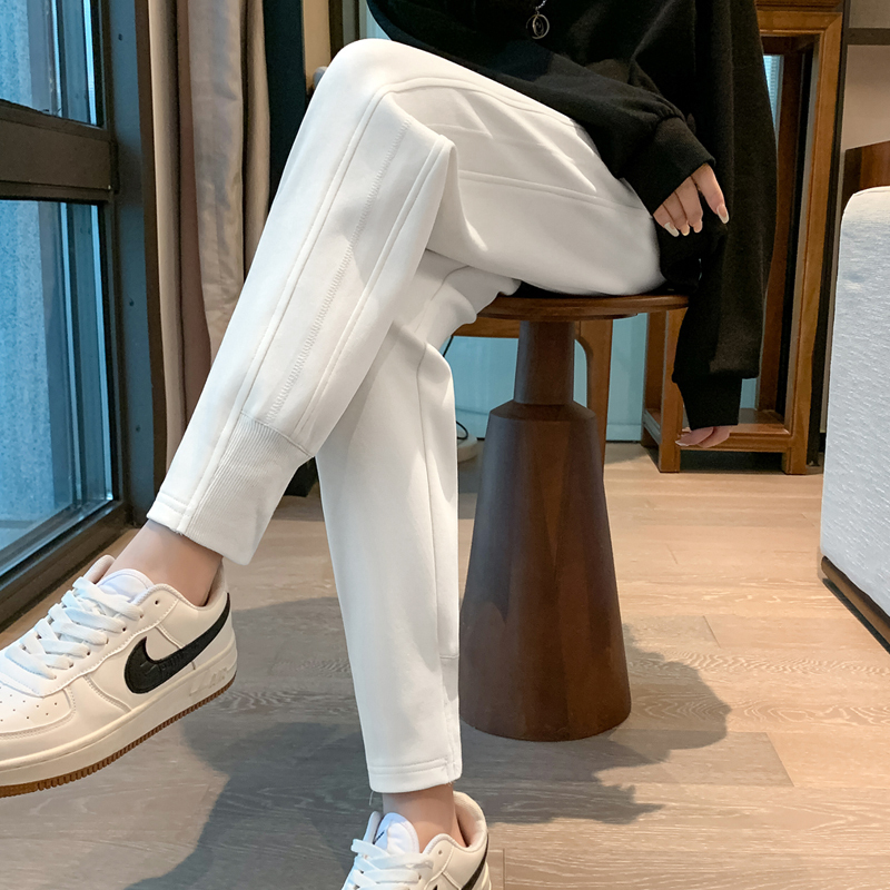 White Jogger Pants for Women, Spring and Autumn 2026 New Style, Cuffed, Petite Size, Fleece-Lined Winter Harem Pants, Casual Trousers White Jogger Pants for Women, Spring and Autumn 2026 New Style, Cuffed, Petite Size, Fleece-Lined Winter Harem Pants, Casual Trousers