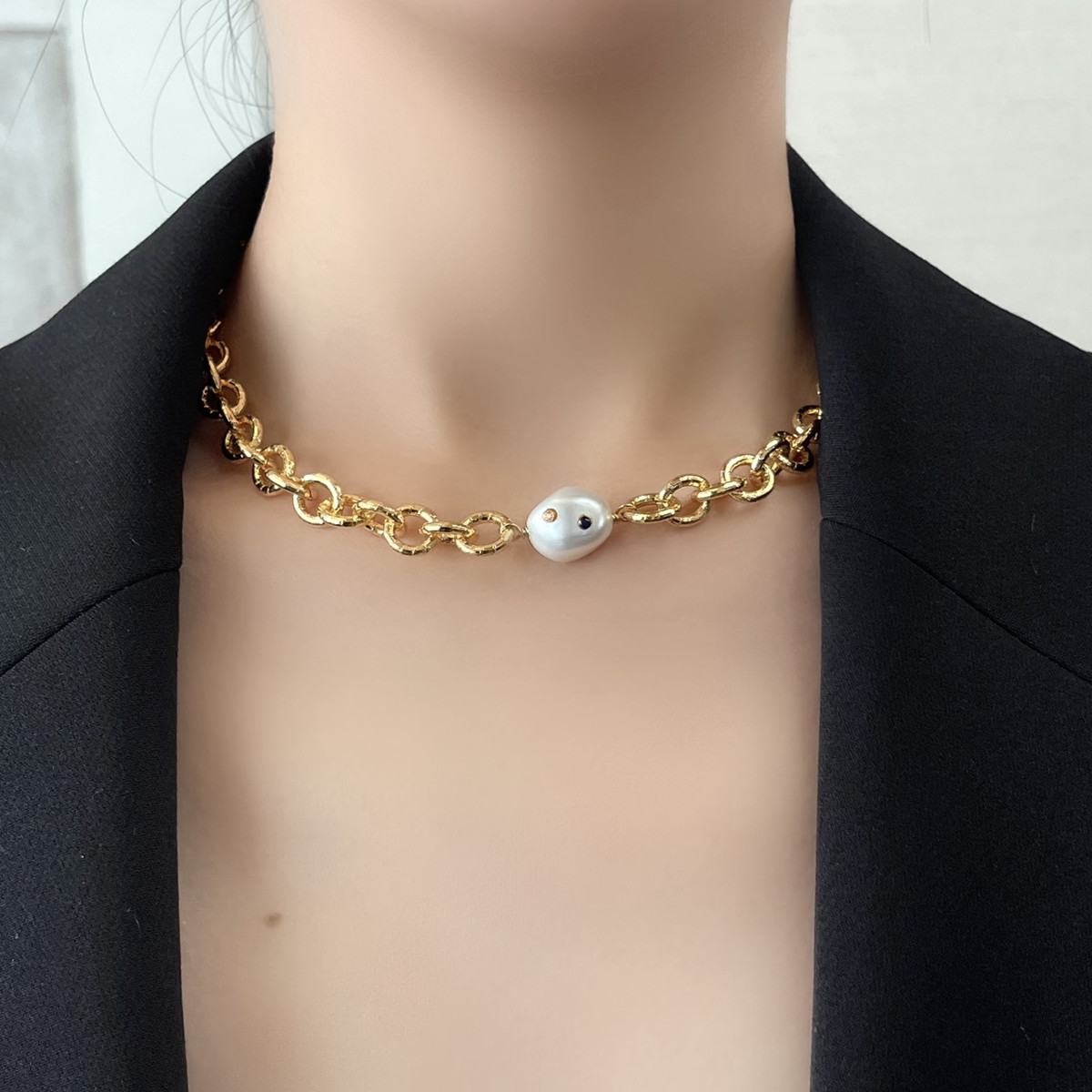 INNOSENSE Light Luxury Baroque Pearl Necklace Exaggerated Diamond Clavicle Chain Minority Fairy Diamond Necklace Women