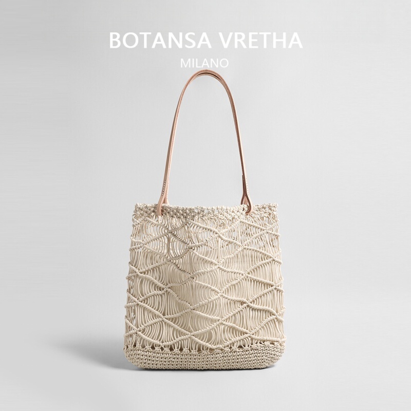 Botansa Vretha Summer Wax Rope Hand-Woven Bag Women's Holiday Style Cut Out Straw Tote Bag Armpit Bag Botansa Vretha Summer Wax Rope Hand-Woven Bag Women's Holiday Style Cut Out Straw Tote Bag Armpit Bag