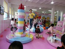 Indoor childrens park naughty Castle amusement park toy equipment electric naughty Castle rotating torch turntable