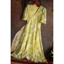 Spot fresh and sweet French style vintage small crushed flower V collar collection waist display slim temperament true silk dress MF246