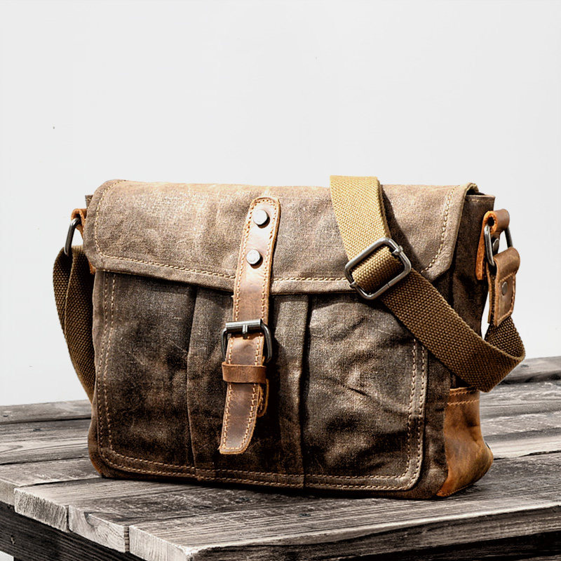 European and American shoulder bag shoulder men's bag motorcycle canvas bag men's canvas bag oil wax messenger bag messenger bag side bag