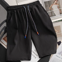 Черные шорты, ремень