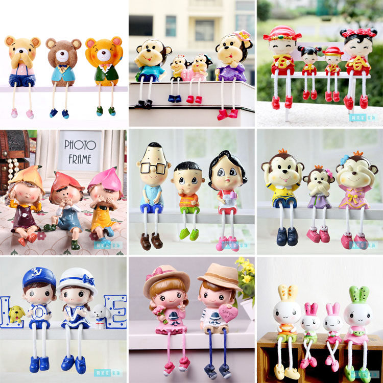 Modern Home Small Decorations Hem Living Room Wine Cabinet Creative Mini House Room Resin Hanging Feet Dolls