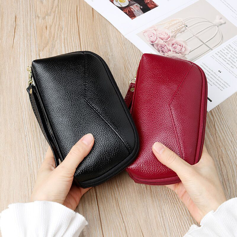 Summer lady holds bag girl 2023 new mobile phone change keys bag mother buy a dish handbag