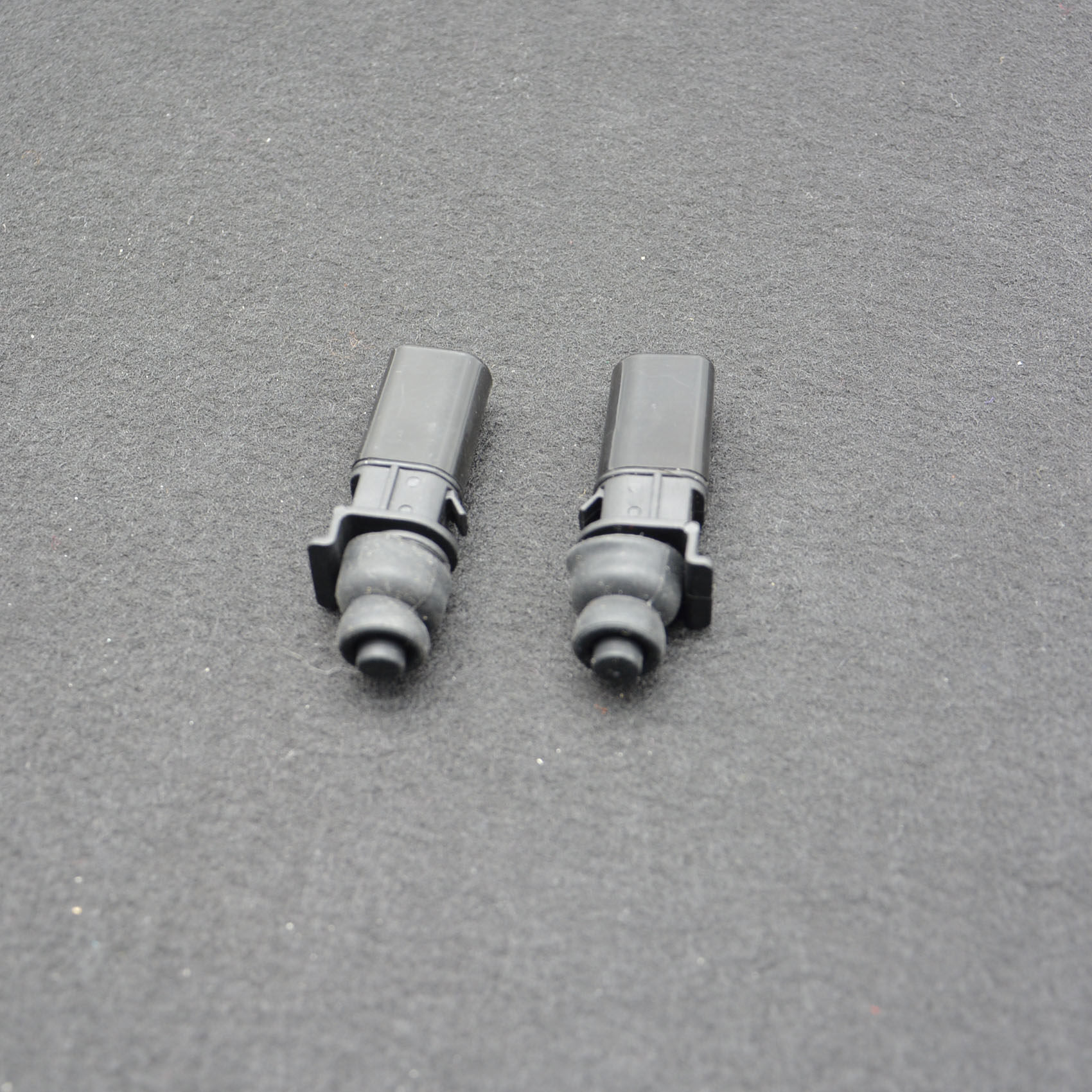 Adapted Longer POLO New Santana Oil Tank Cover Spring Refuelling Gate Switch Refill Opening Small Door Elastic Device-Taobao