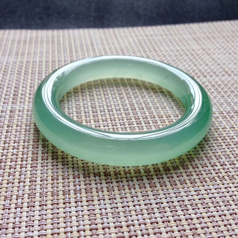 Natural Myanmar Emerald Jade Bracelet Ice Seed Floating Glass Seed Round Bar Clear Water Your Princess Emerald Bracelet Pendant Woman