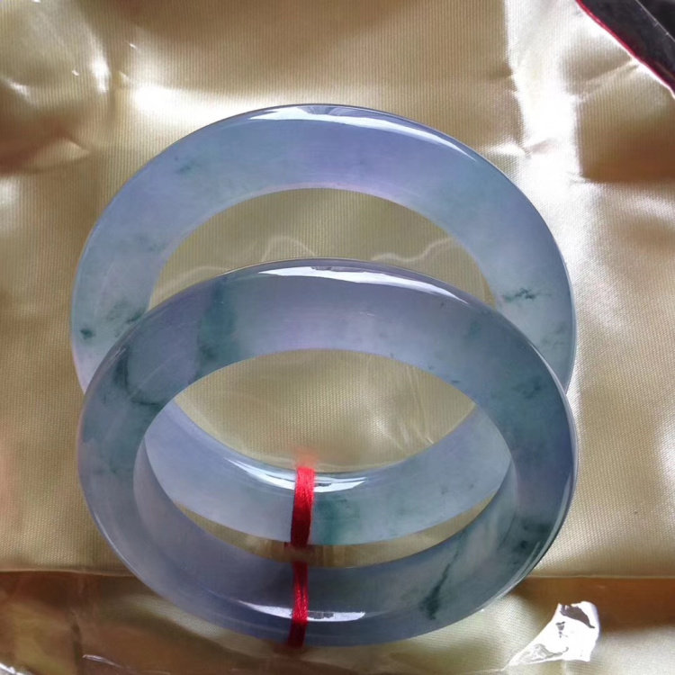 Myanmar natural A cargo emerald bracelet ice glass seed floating green Guido jade bracelet Water Runway Round Bar A cargo bracelet